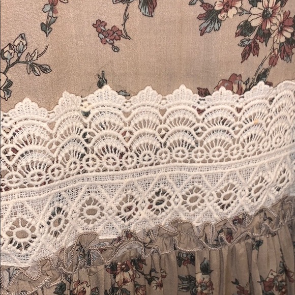 Entro Floral Spaghetti Strap Dress - Picture 2 of 3